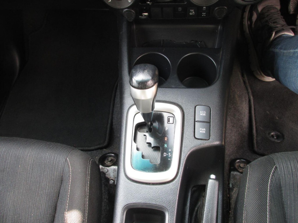 TOYOTA HILUX D-4D 150 ICON Auto 2021