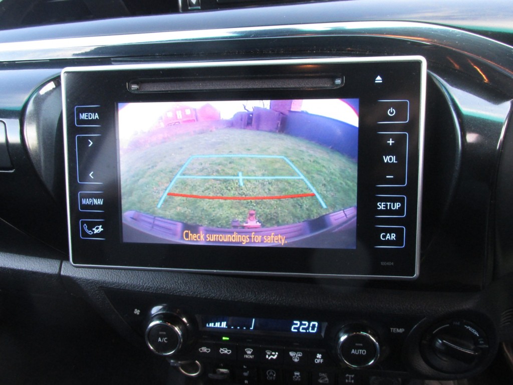 TOYOTA HILUX D-4D Invincible X 2.4 D-4D 3.2t 2020