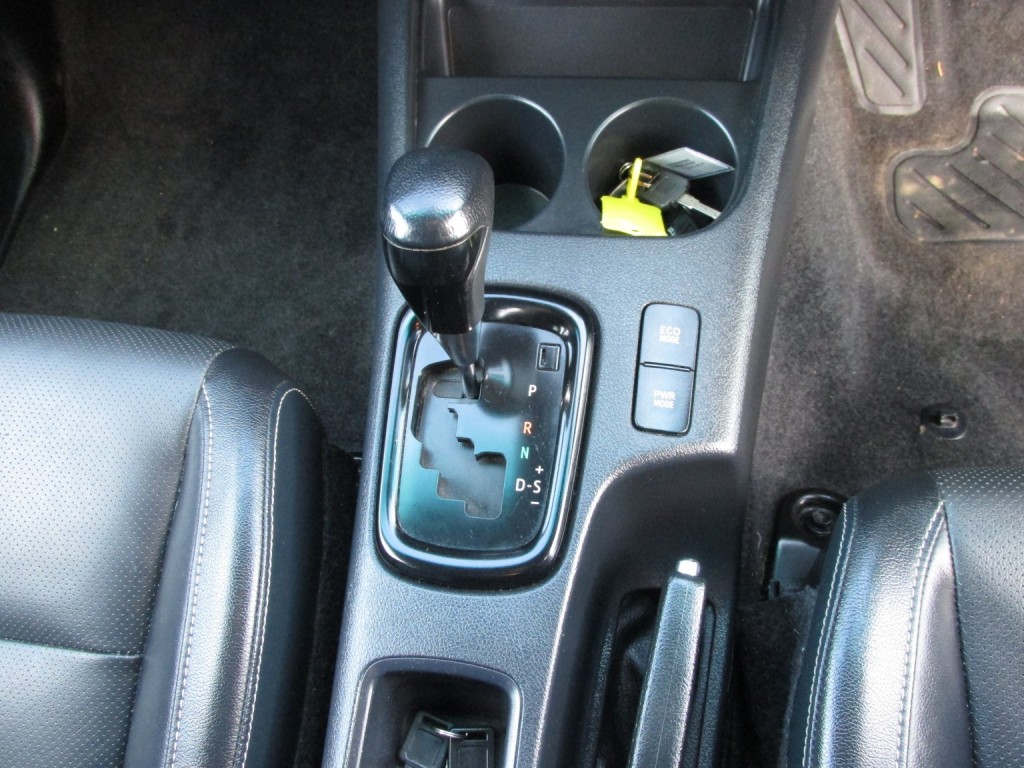 TOYOTA HILUX D-4D Invincible X 2.4 D-4D 3.2t 2020