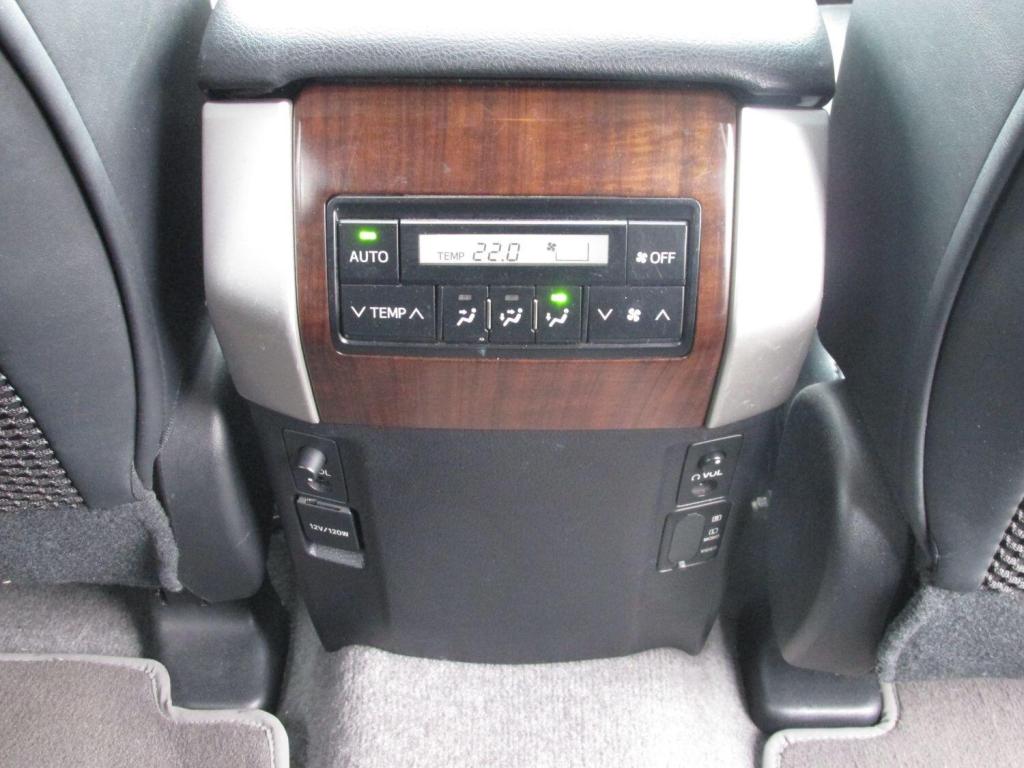 TOYOTA LAND CRUISER D-4D 191 LC5 Auto 2009