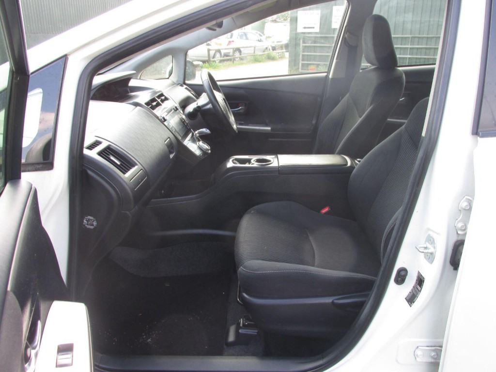 TOYOTA PRIUS  PLUS 2019