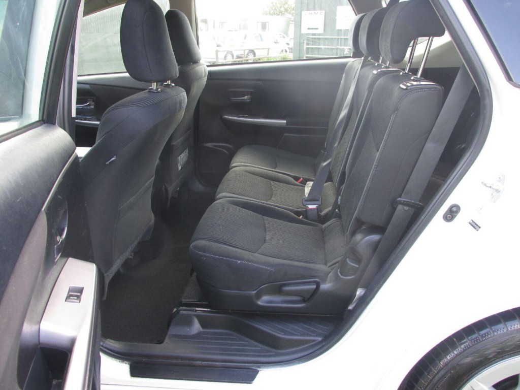 TOYOTA PRIUS  PLUS 2019