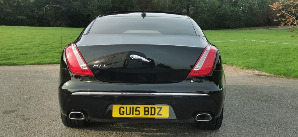 JAGUAR XJ 3.0d V6 Portfolio Auto ss 4dr LWB Massive Spec 2015