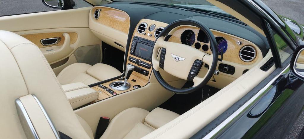 BENTLEY CONTINENTAL GTC 6.0 W12 GTC Auto 4WD Euro 4 2dr 2006