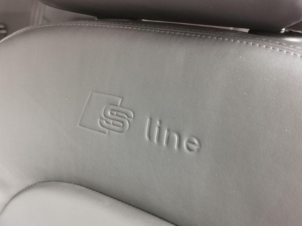 AUDI A5 1.8 TFSI Black Edition  2013