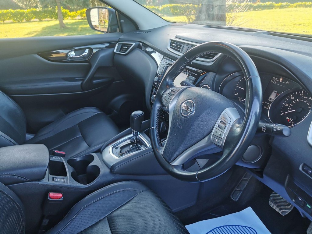 NISSAN QASHQAI 1.6 dCi Tekna  2015