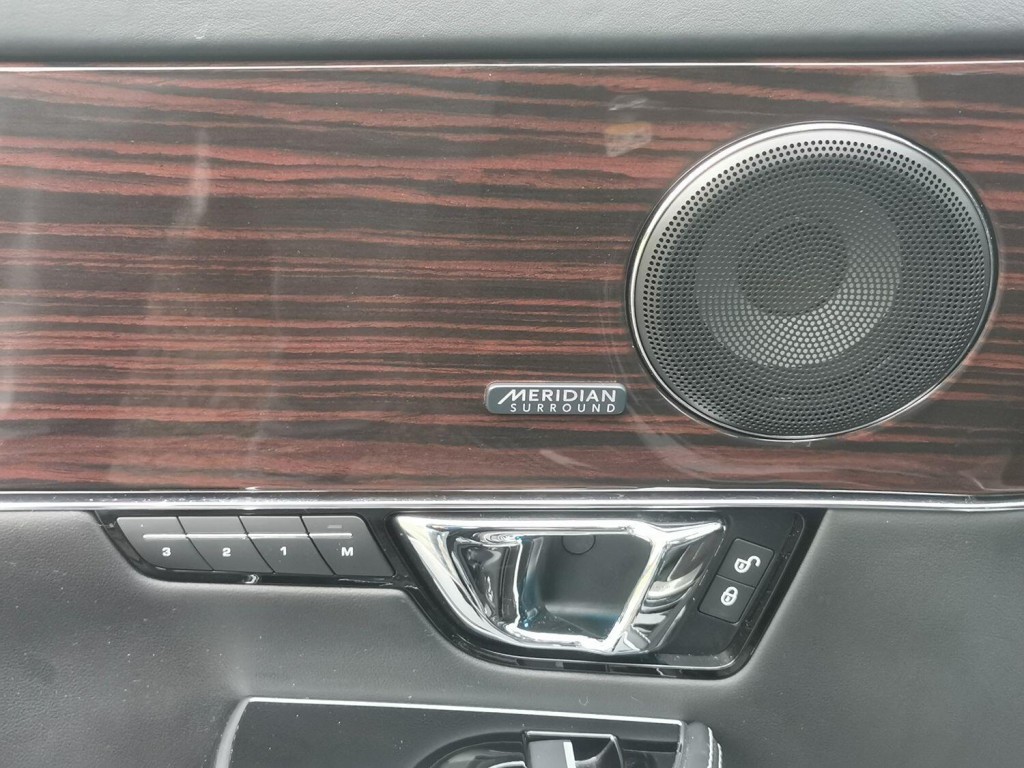 JAGUAR XJ 3.0 V6 Portfolio  2016