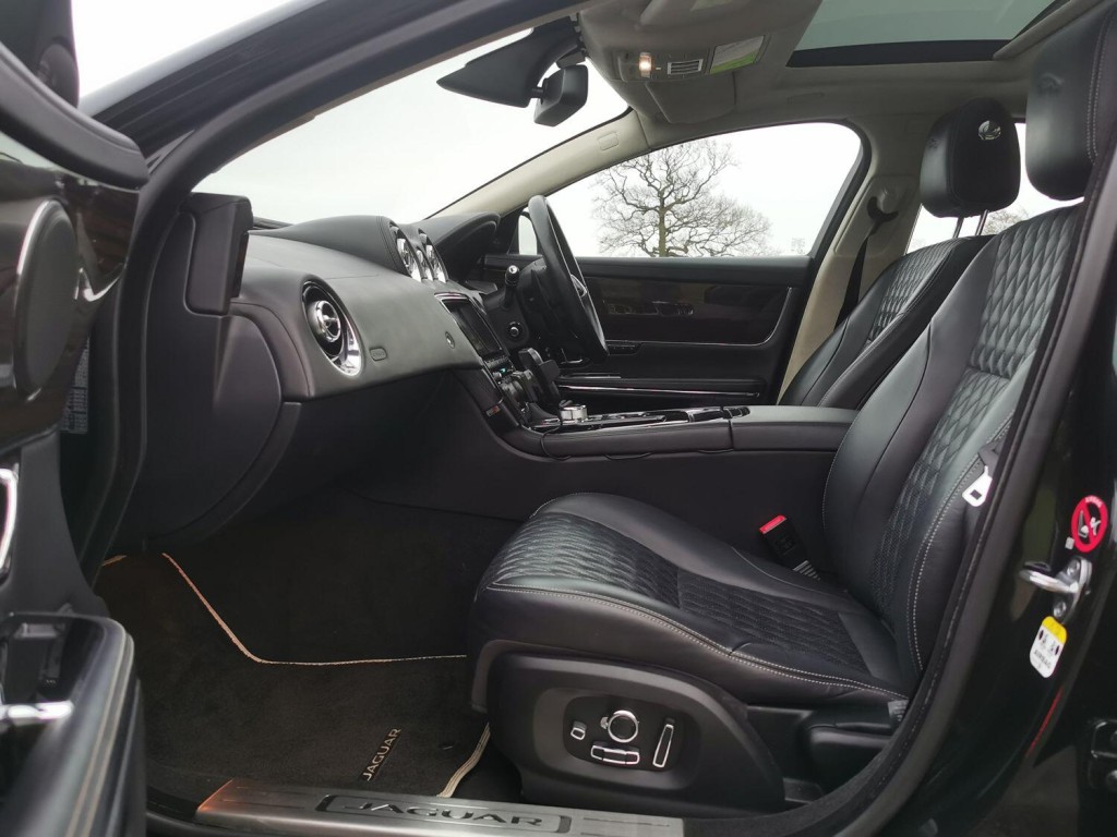 JAGUAR XJ 3.0 V6 Portfolio  2016
