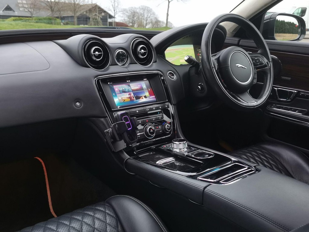 JAGUAR XJ 3.0 V6 Portfolio  2016