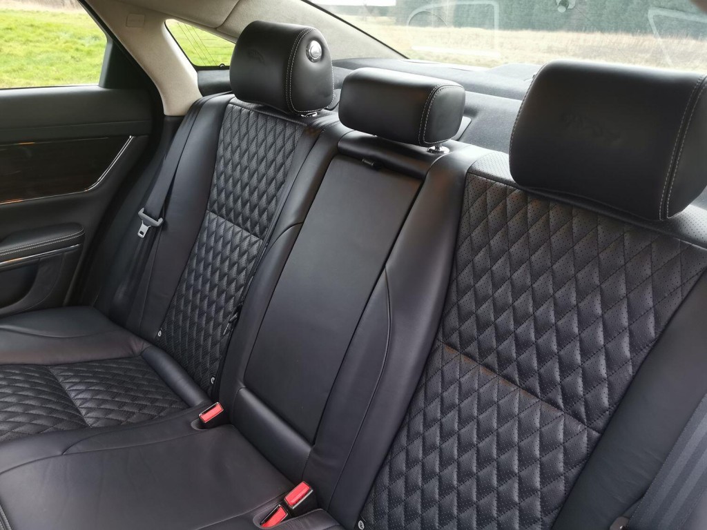 JAGUAR XJ 3.0 V6 Portfolio  2016