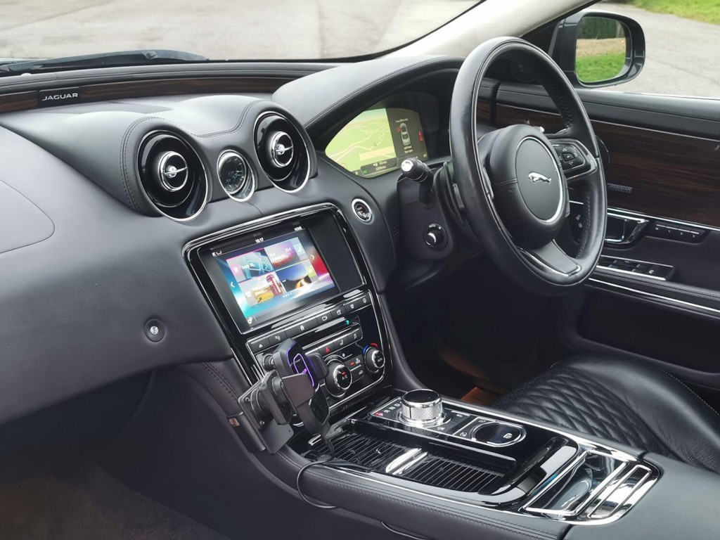 JAGUAR XJ 3.0 V6 Portfolio  2016