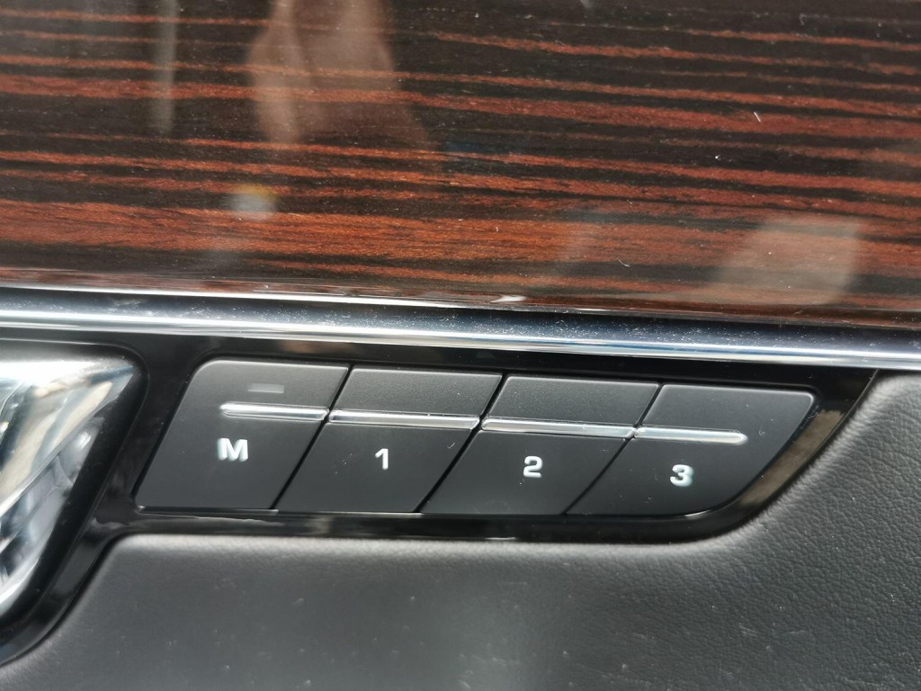 JAGUAR XJ 3.0 V6 Portfolio  2016