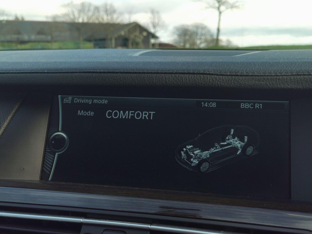 BMW 7 SERIES 3.0 730d SE Saloon 2011