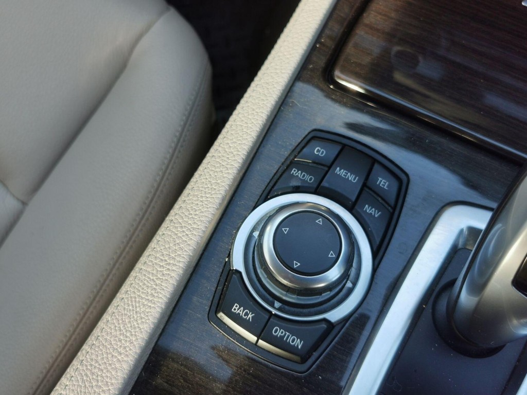 BMW 7 SERIES 3.0 730d SE Saloon 2011