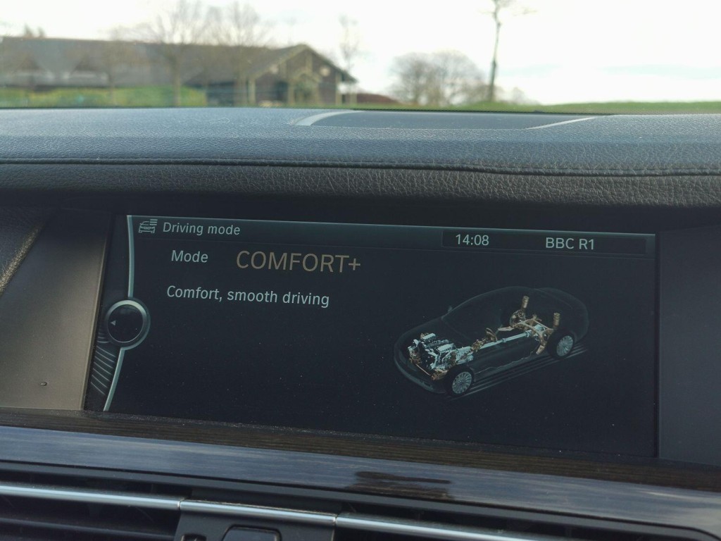 BMW 7 SERIES 3.0 730d SE Saloon 2011