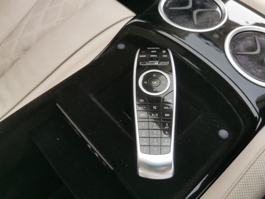 MERCEDES-BENZ S CLASS 4.7 S500L V8 AMG Line  2015