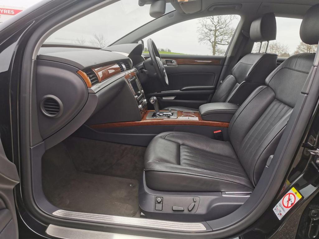 VOLKSWAGEN PHAETON 3.0 TDI CR V6  2011