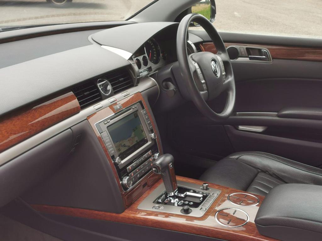 VOLKSWAGEN PHAETON 3.0 TDI CR V6  2011