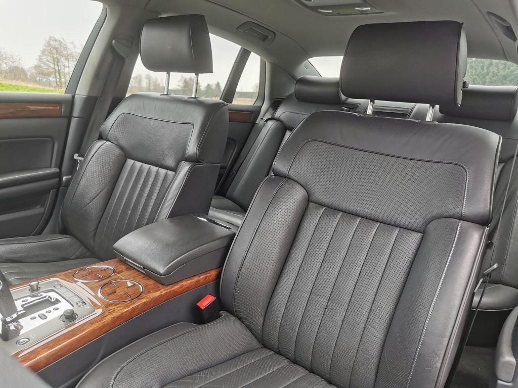 VOLKSWAGEN PHAETON 3.0 TDI CR V6  2011