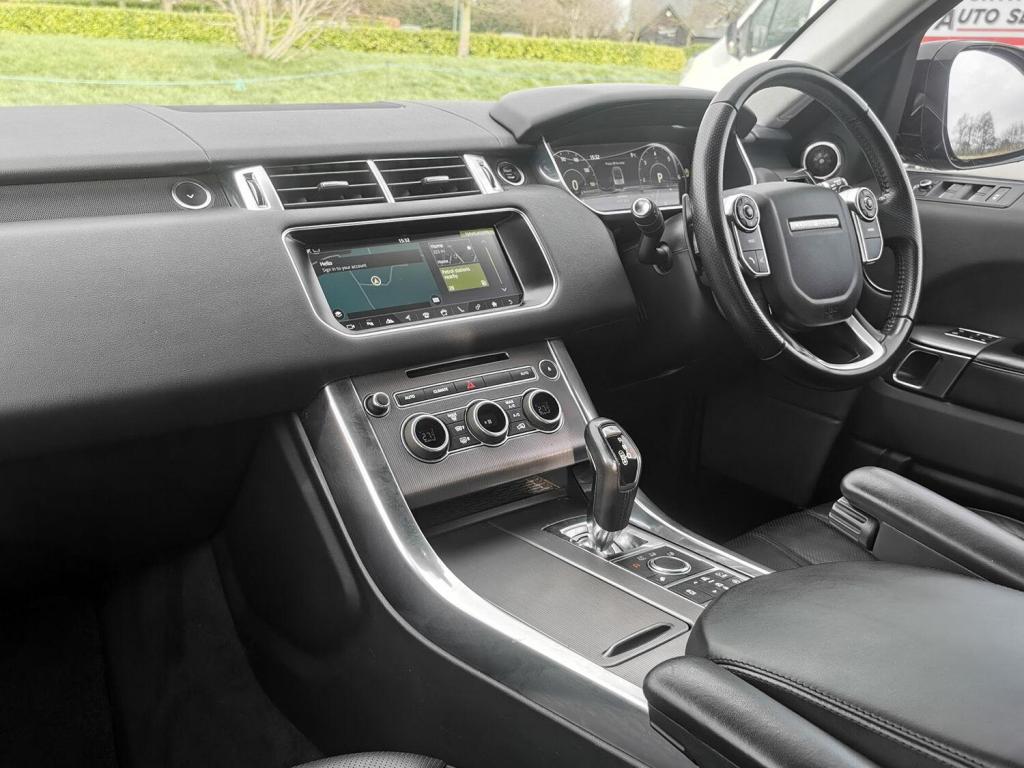 LAND ROVER RANGE ROVER SPORT 3.0 SD V6 HSE  2017