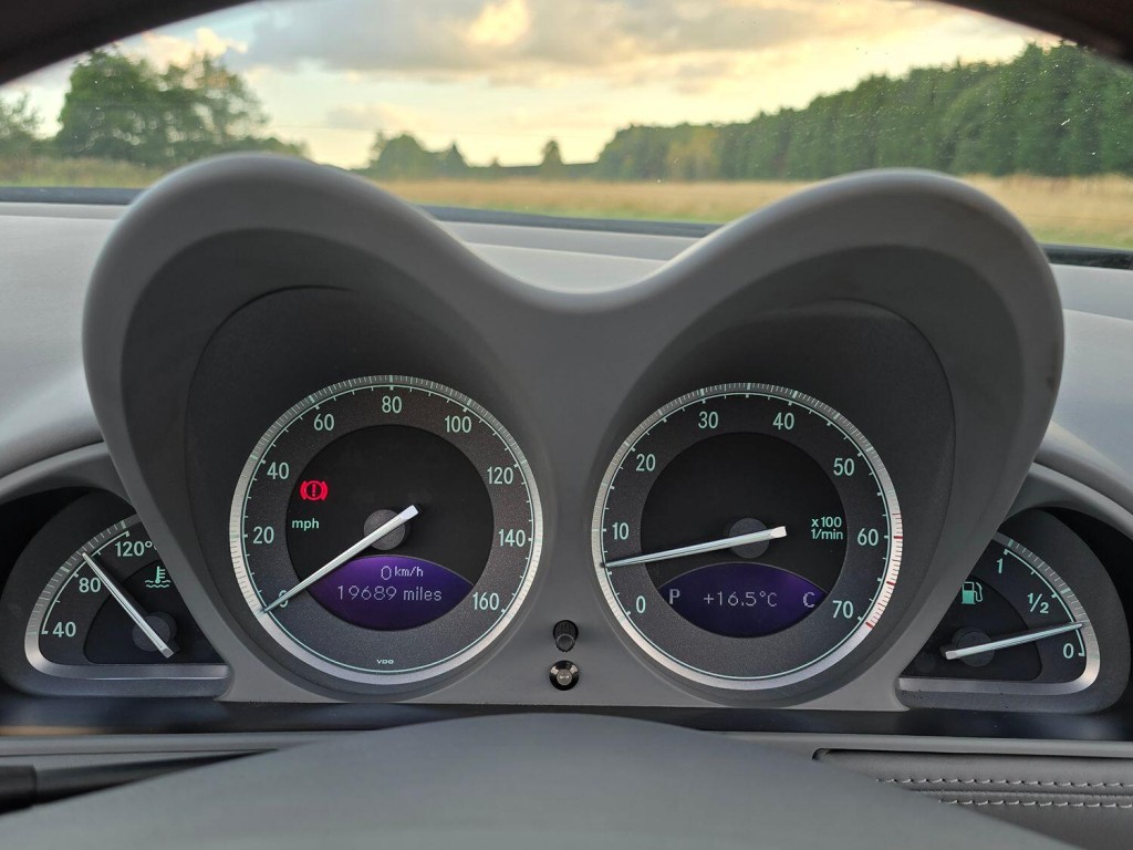 MERCEDES-BENZ SL CLASS 5.5 SL600 2003