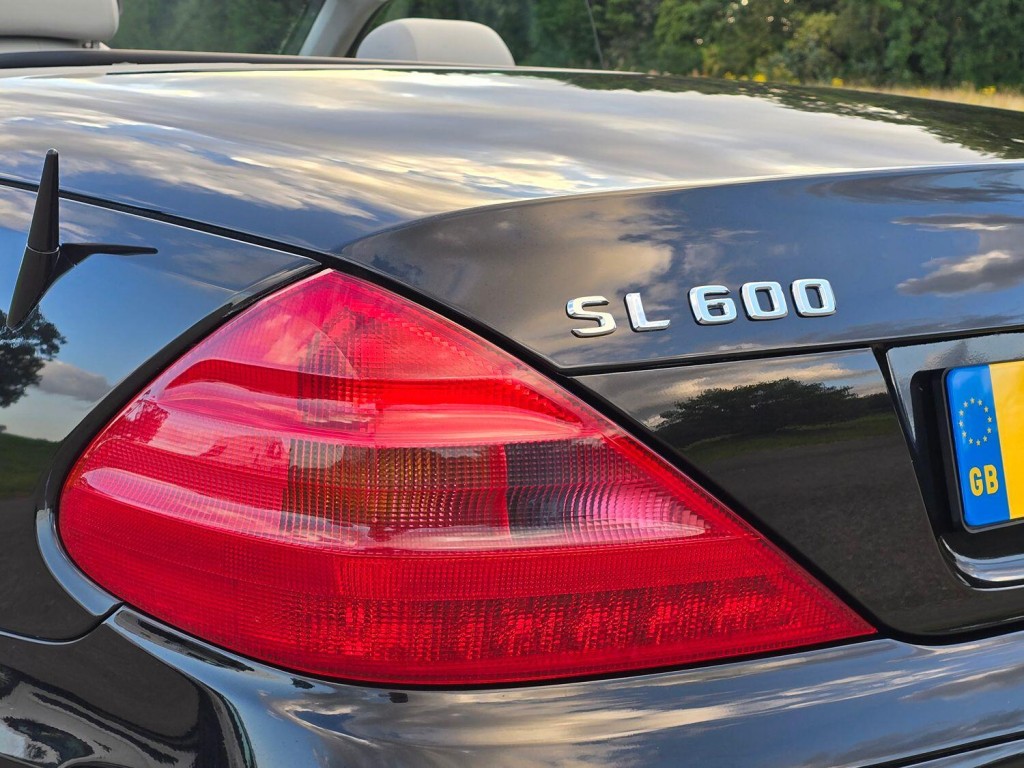 MERCEDES-BENZ SL CLASS 5.5 SL600 2003