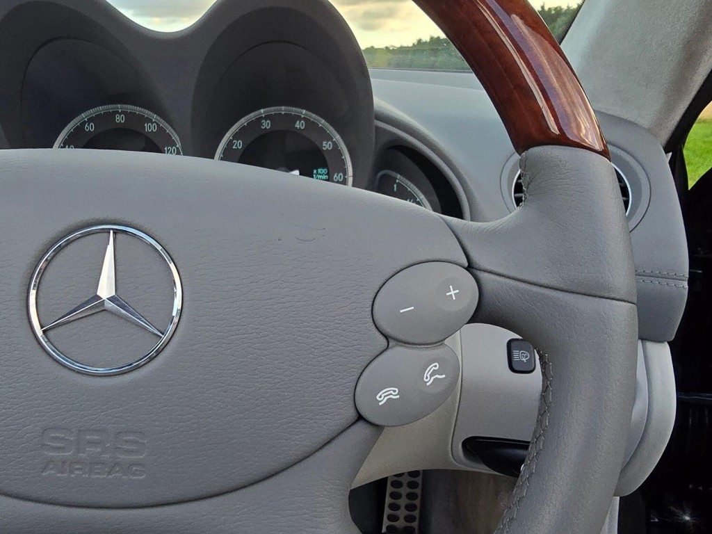 MERCEDES-BENZ SL CLASS 5.5 SL600 2003