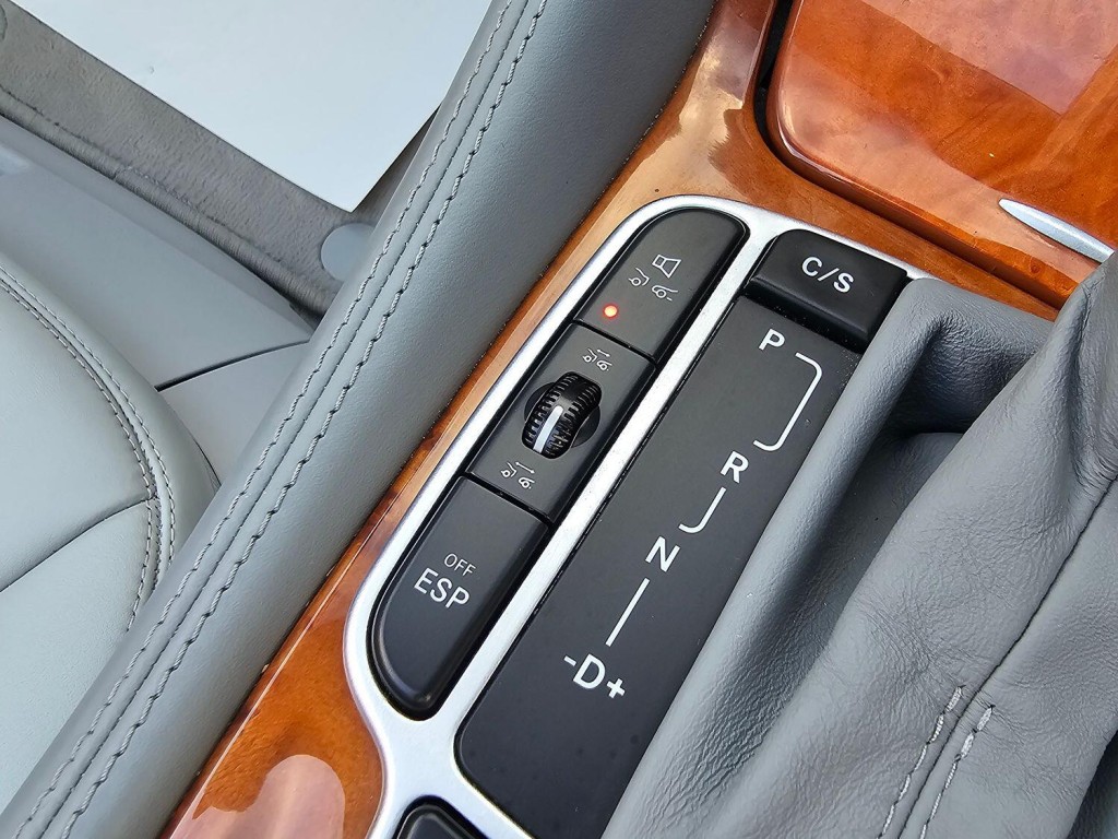 MERCEDES-BENZ SL CLASS 5.5 SL600 2003