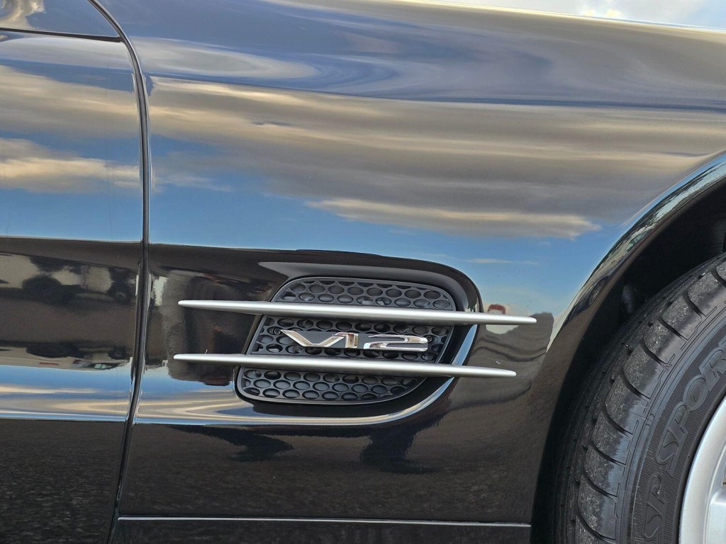 MERCEDES-BENZ SL CLASS 5.5 SL600 2003