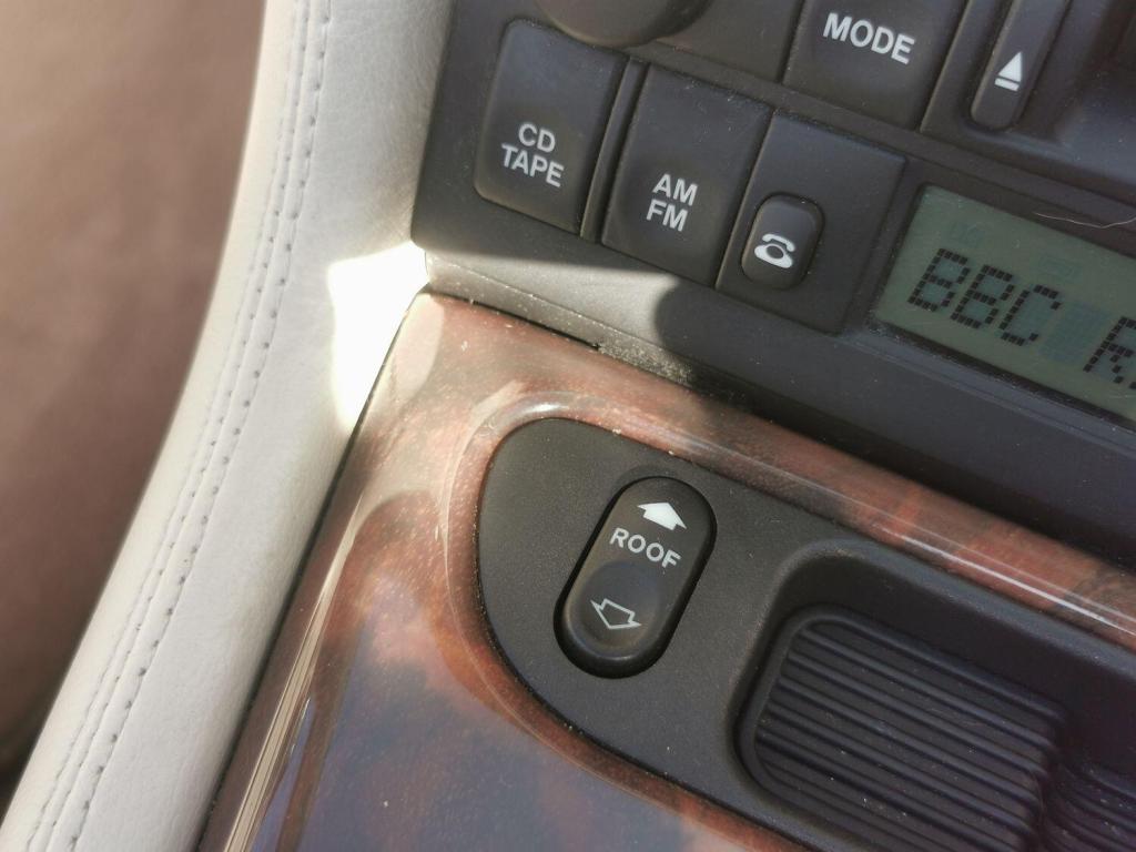 JAGUAR XKR 4.0 V8 Supercharged Convertible 2dr Auto 2001