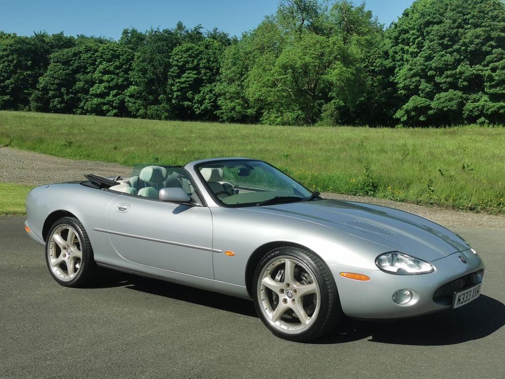JAGUAR XKR 4.0 V8 Supercharged Convertible 2dr Auto 2001