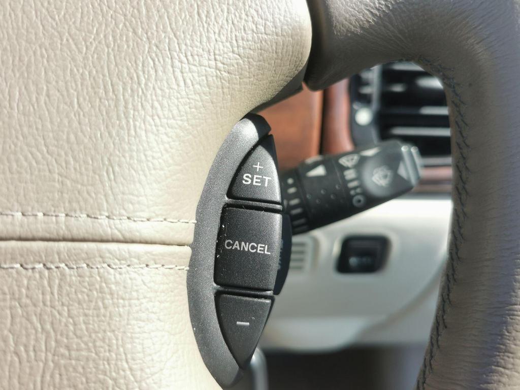 JAGUAR XKR 4.0 V8 Supercharged Convertible 2dr Auto 2001