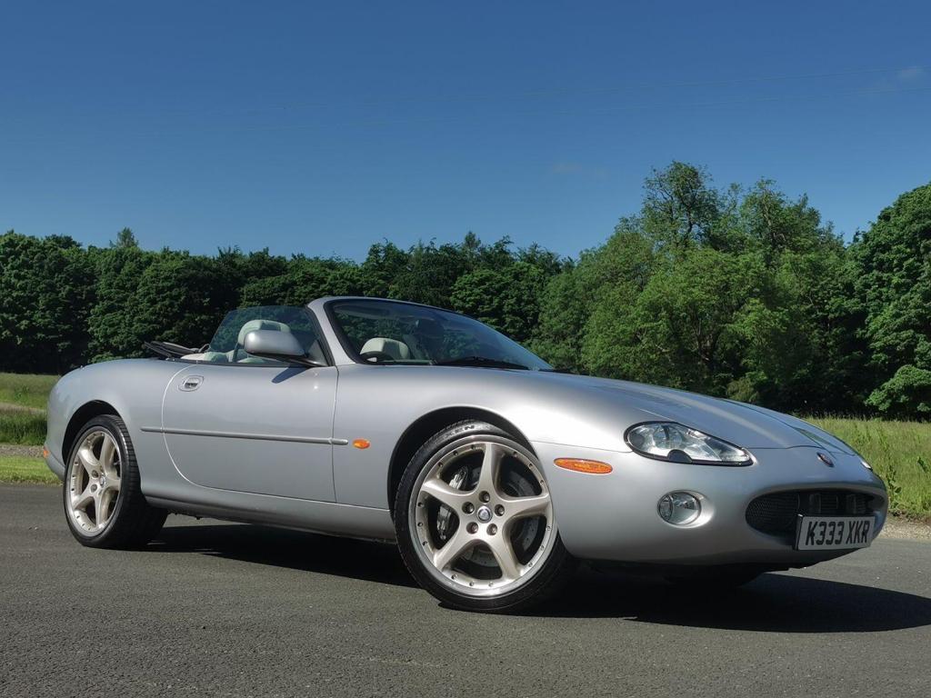 JAGUAR XKR 4.0 V8 Supercharged Convertible 2dr Auto 2001