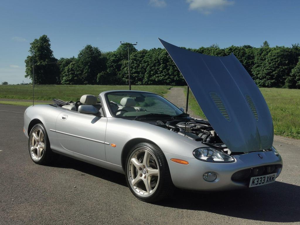 JAGUAR XKR 4.0 V8 Supercharged Convertible 2dr Auto 2001