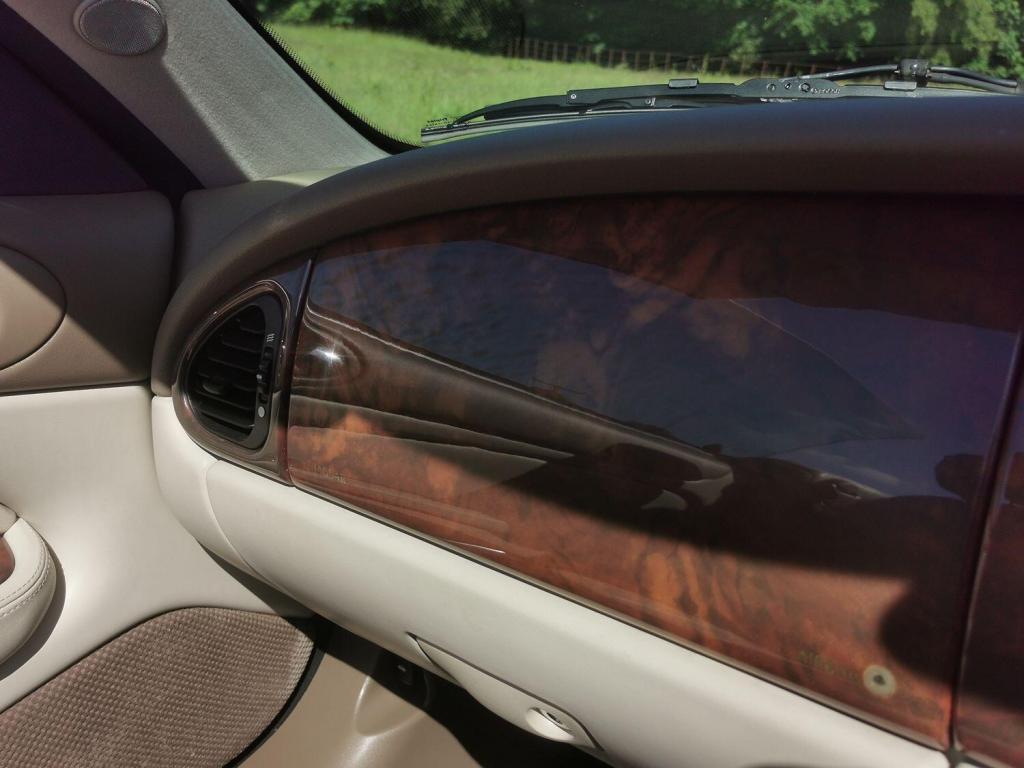 JAGUAR XKR 4.0 V8 Supercharged Convertible 2dr Auto 2001