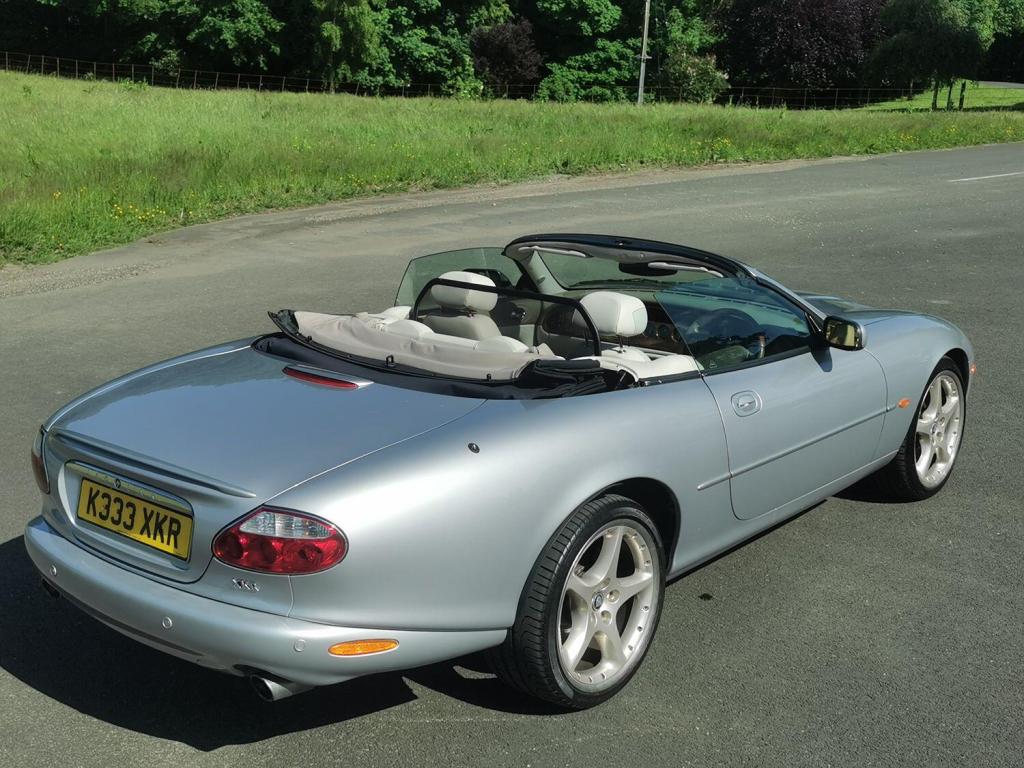 JAGUAR XKR 4.0 V8 Supercharged Convertible 2dr Auto 2001