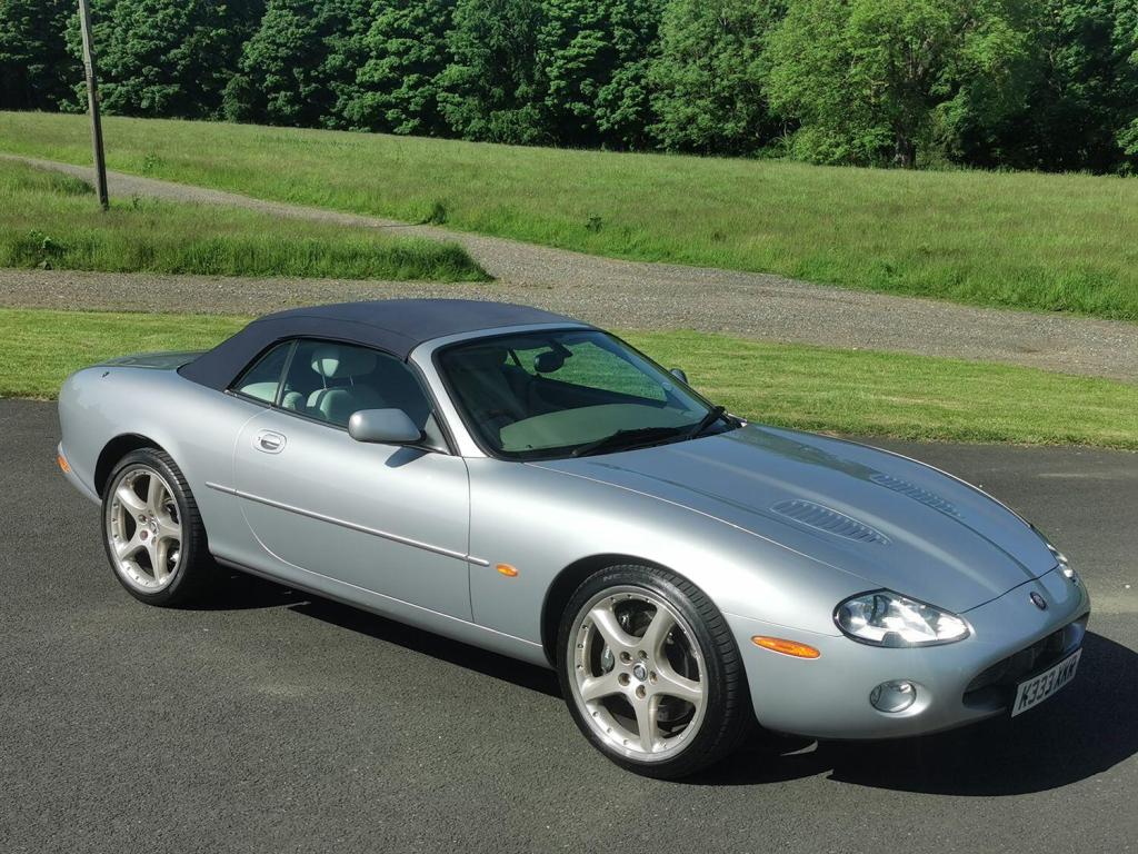 JAGUAR XKR 4.0 V8 Supercharged Convertible 2dr Auto 2001
