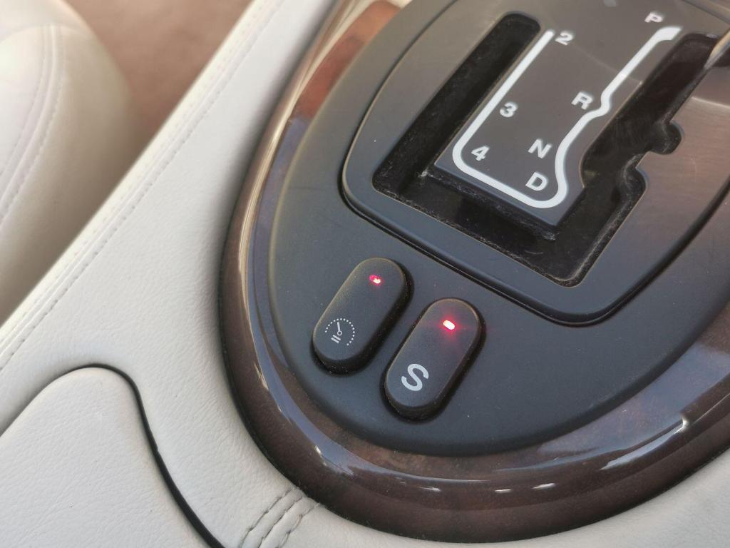 JAGUAR XKR 4.0 V8 Supercharged Convertible 2dr Auto 2001