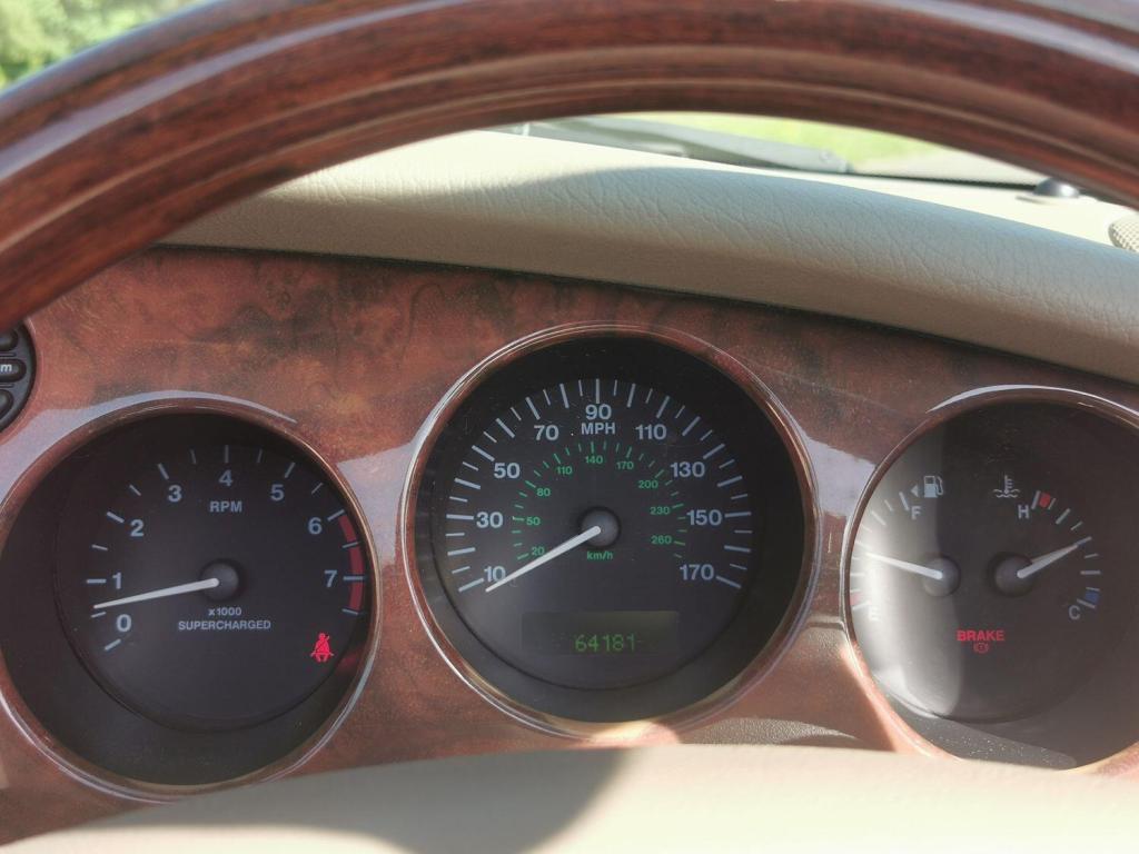 JAGUAR XKR 4.0 V8 Supercharged Convertible 2dr Auto 2001