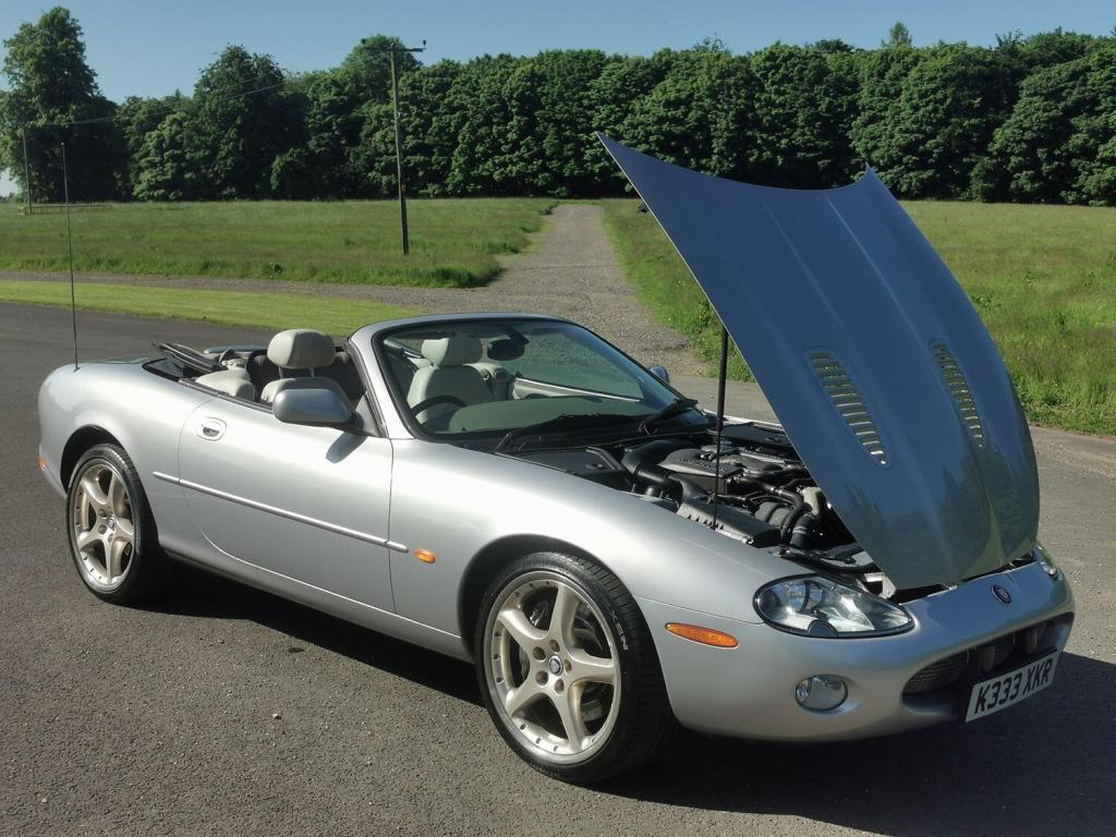 JAGUAR XKR 4.0 V8 Supercharged Convertible 2dr Auto 2001