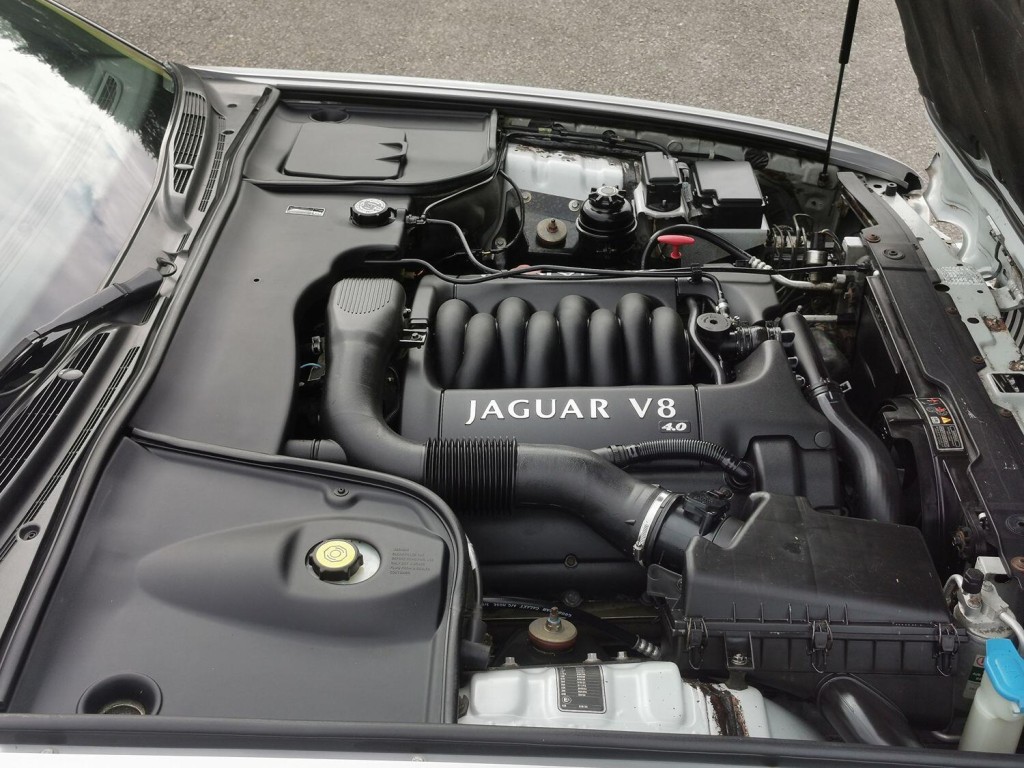 JAGUAR XJ 4.0 Sovereign 2000