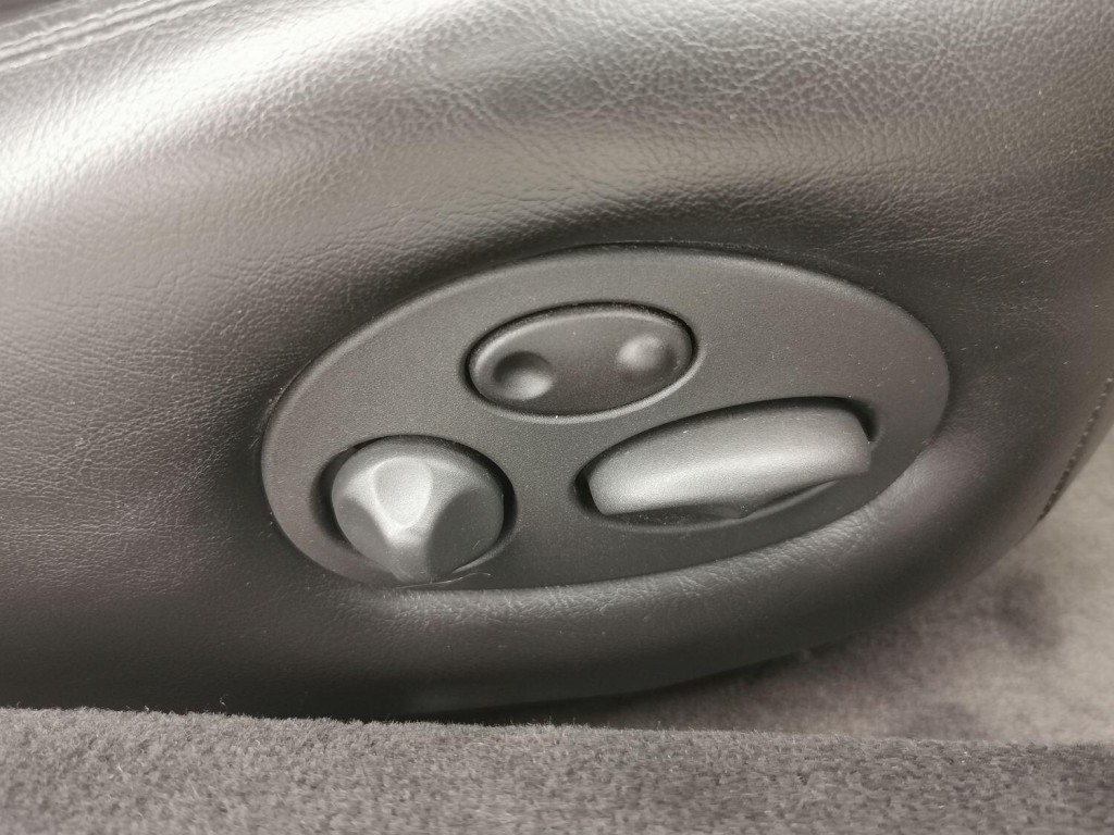 JAGUAR XJ 4.0 Sovereign 2000