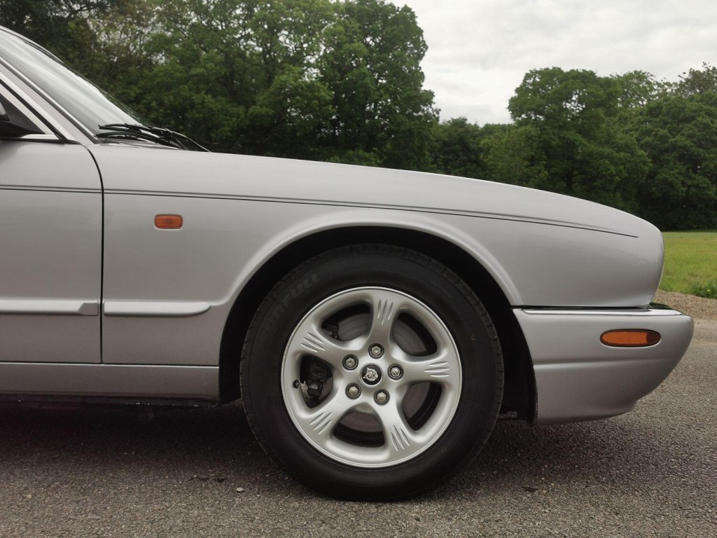 JAGUAR XJ 4.0 Sovereign 2000