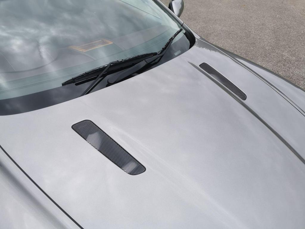 ASTON MARTIN DB9 5.9 2005