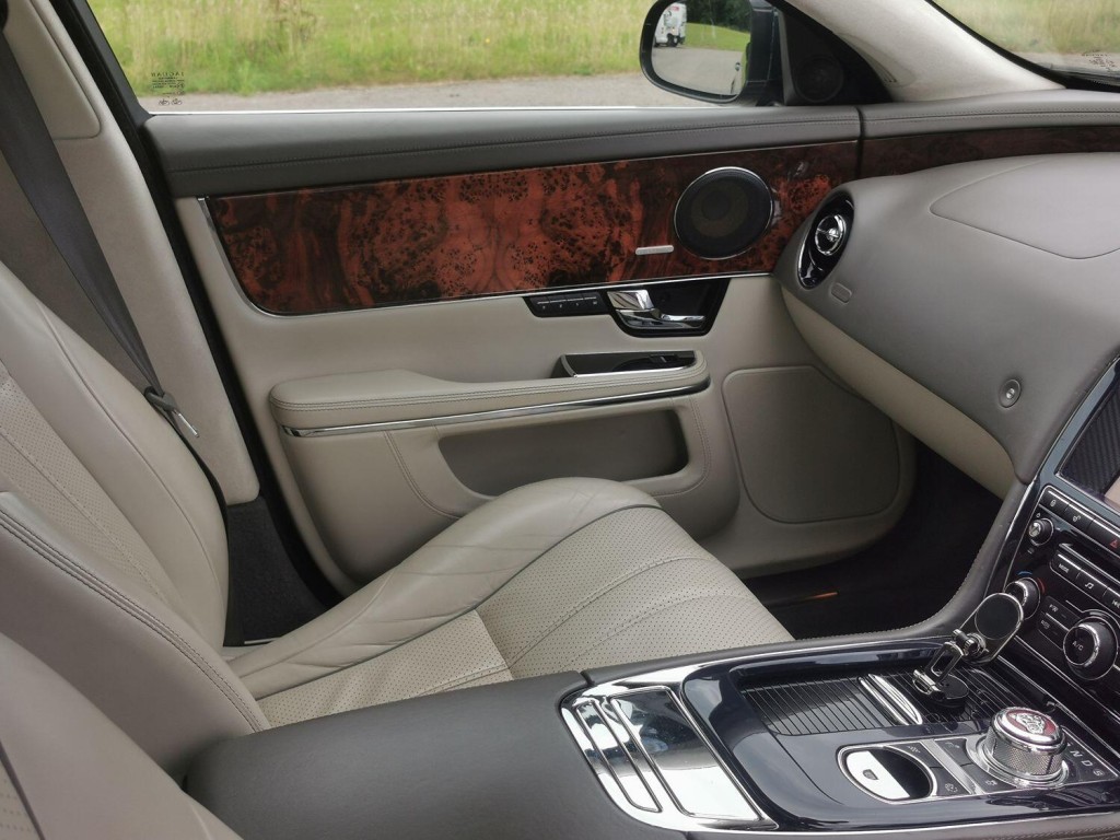 JAGUAR XJ 3.0 d V6 Portfolio 2010