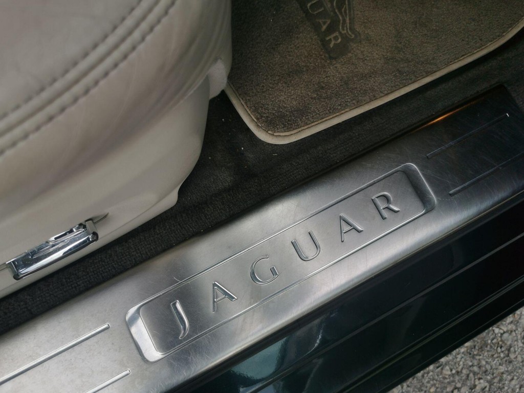 JAGUAR XJ 3.0 d V6 Portfolio 2010