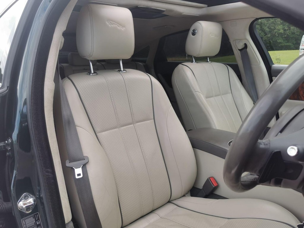 JAGUAR XJ 3.0 d V6 Portfolio 2010