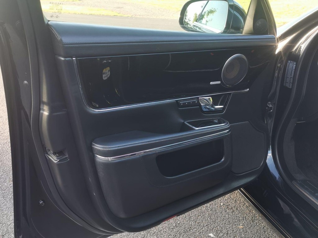 JAGUAR XJ 3.0 d V6 Portfolio 2011