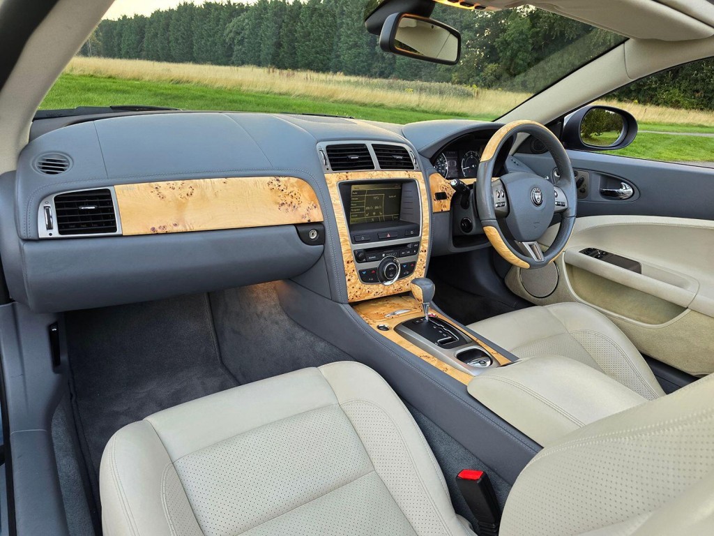 JAGUAR XK 4.2 V8 2006
