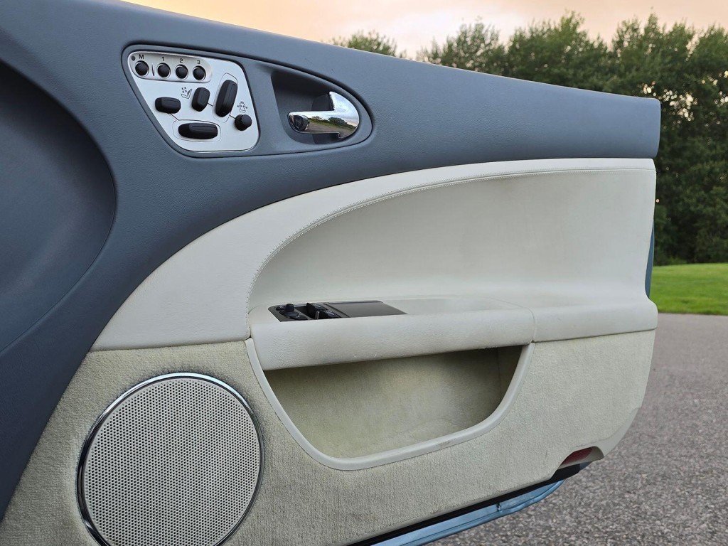 JAGUAR XK 4.2 V8 2006